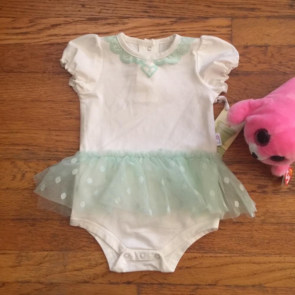 New! Anne Geddes Beginnings skirted onesie